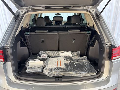New 2026 Volkswagen Atlas SE FWD image 33