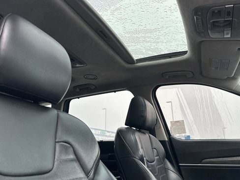 Used 2020 Kia Telluride SX w/ SX Prestige Package image 18