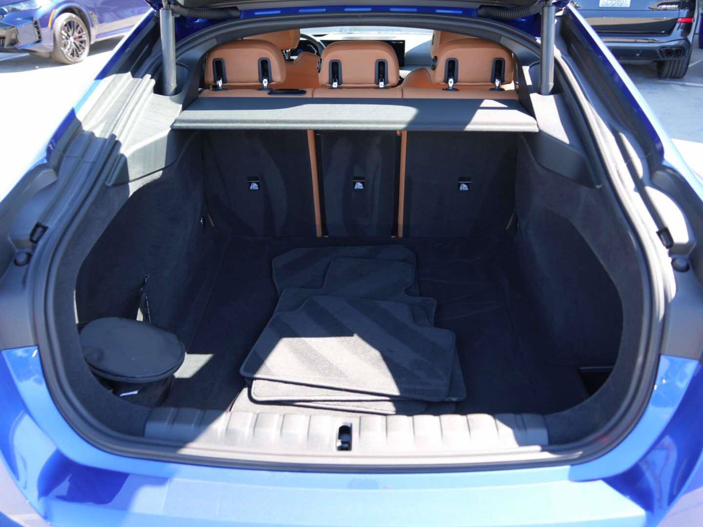 Used 2026 BMW M440i RWD image 5