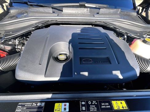 New 2026 Land Rover Range Rover Sport Dynamic SE image 11