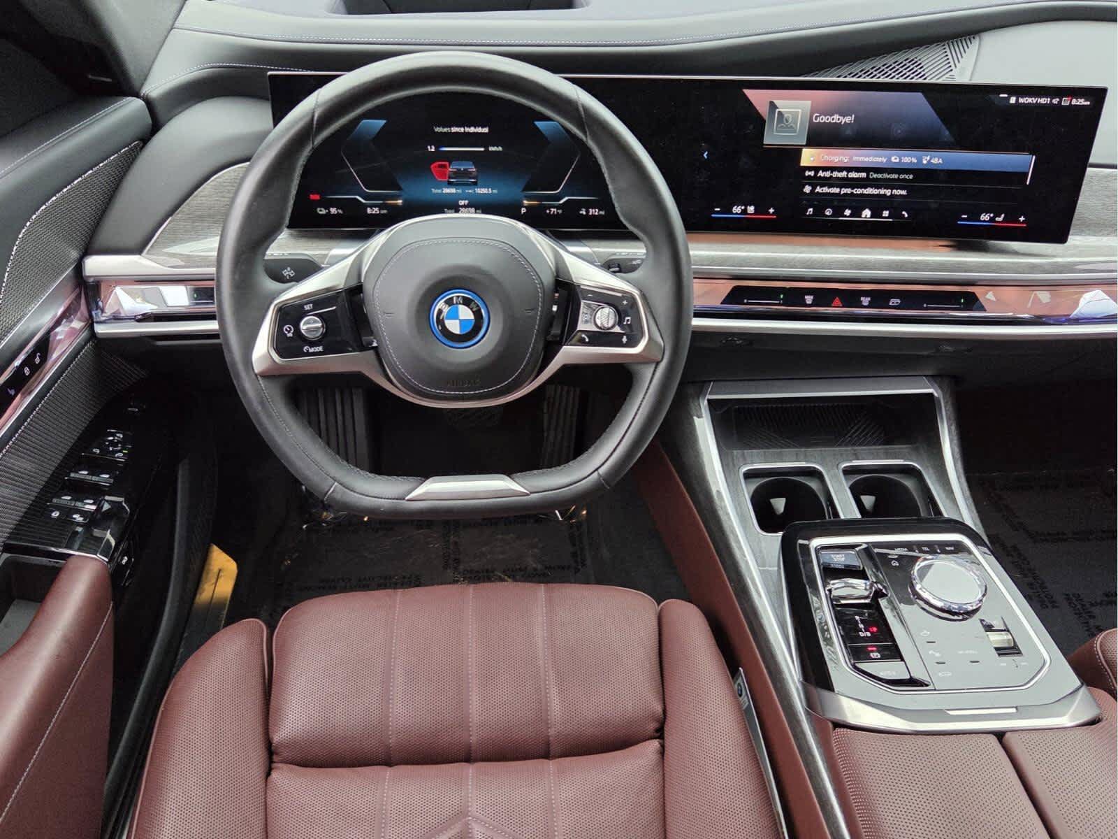 Used 2024 BMW i7 eDrive50 w/ Premium Package RWD image 10
