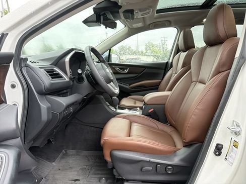 Used 2025 Subaru Ascent Touring AWD/4WD image 11