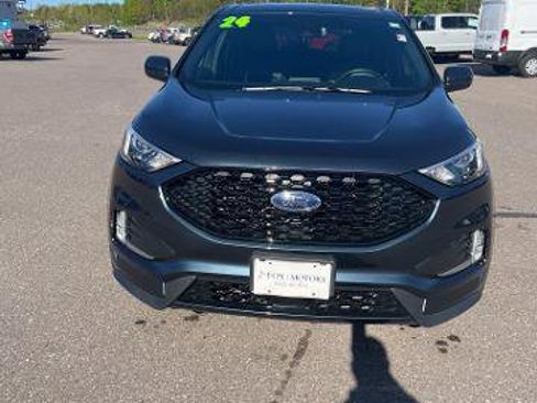 Certified 2024 Ford Edge ST-Line AWD/4WD image 4