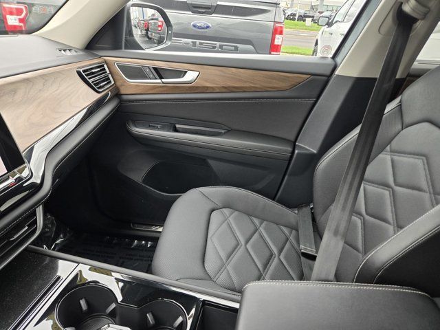 Used 2024 Volkswagen Atlas SE AWD/4WD image 13