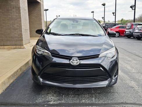 Used 2017 Toyota Corolla LE image 2