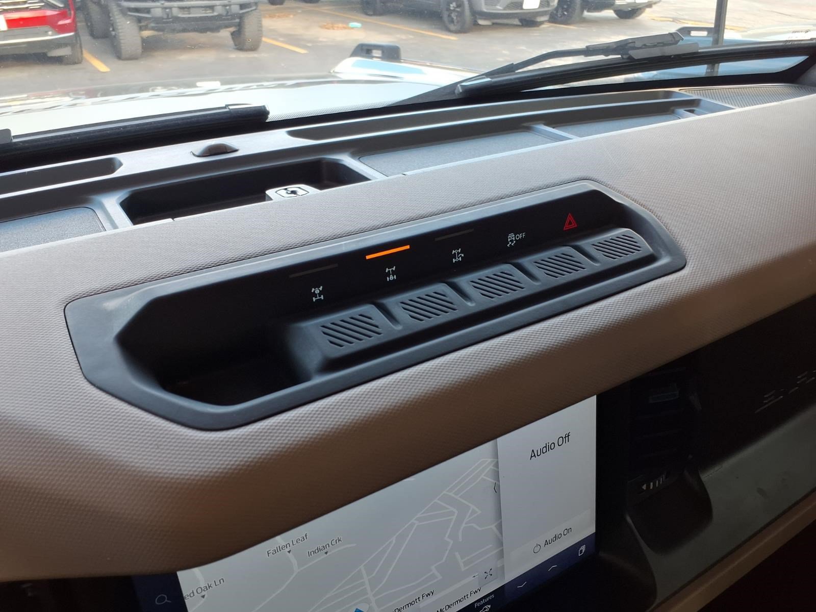 Used 2023 Ford Bronco Wildtrak AWD/4WD image 25