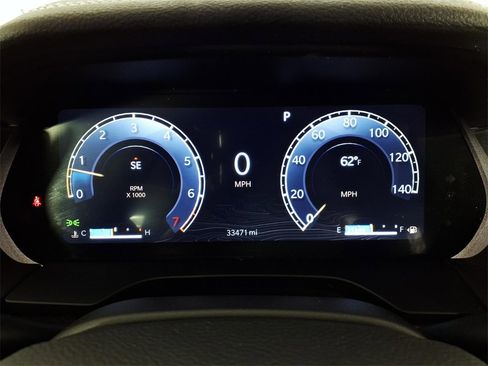 Used 2024 Jeep Grand Cherokee L Limited w/ Black Appearance Package image 18