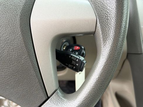 Used 2011 Toyota Camry LE w/ LE Extra-Value Pkg image 17