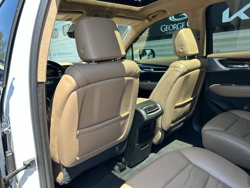 Used 2022 Cadillac XT6 Premium Luxury w/ Platinum Package AWD/4WD image 13