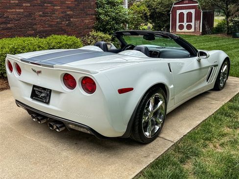 Used 2013 Chevrolet Corvette Grand Sport w/ 4LT Preferred Equipment Group RWD image 33