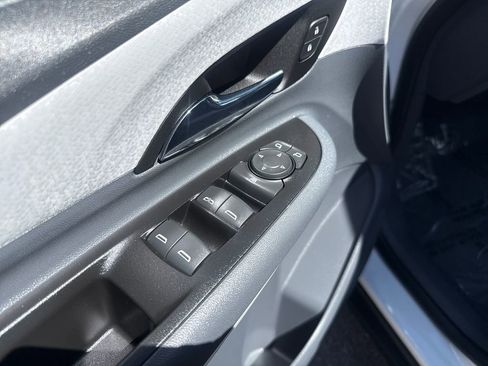 Used 2020 Chevrolet Bolt LT FWD image 11