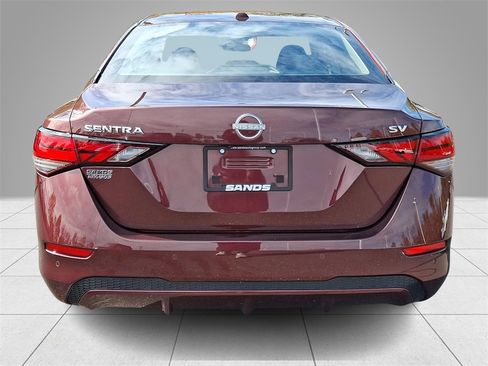 Used 2024 Nissan Sentra SV image 5