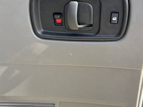 Used 2025 Chevrolet Express 3500 LT w/ LT Preferred Equipment Group RWD image 15