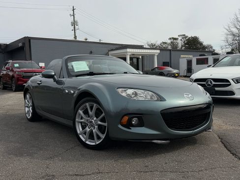 Used 2013 MAZDA MX-5 Miata Grand Touring w/ Premium Pkg image 9