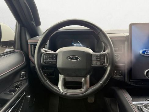 Used 2023 Ford Expedition Limited AWD/4WD image 12