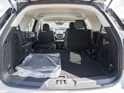 New 2026 Ford Explorer Active image 10