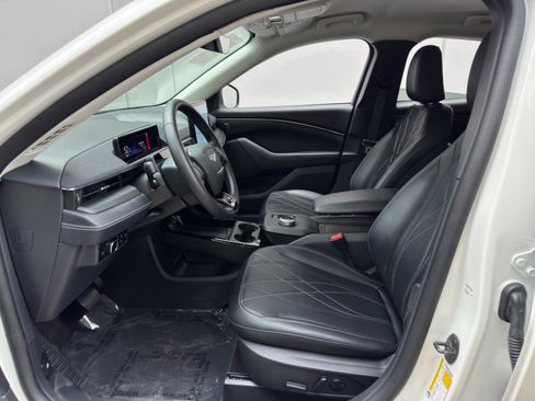 Used 2024 Ford Mustang Mach-E Select w/ Comfort Package Lite image 15