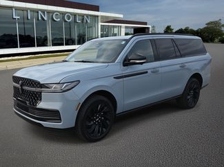 New 2025 Lincoln Navigator L Reserve w/ Jet Appearance Package video 1