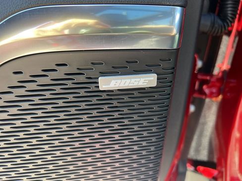 Used 2024 Chevrolet Traverse RS image 40