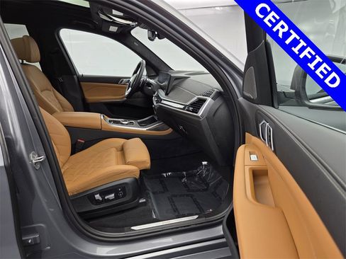 Used 2024 BMW X7 xDrive40i w/ Premium Package image 14