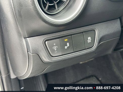 Certified 2023 Kia Forte LXS w/ LXS Technology Package image 16