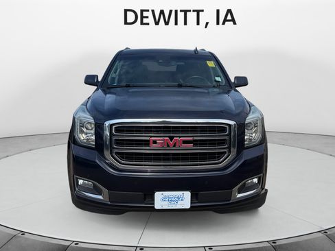 Used 2017 GMC Yukon XL SLT AWD/4WD image 8