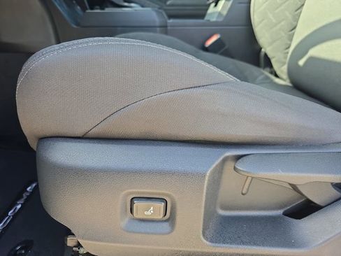 Used 2025 Toyota Tacoma SR image 27