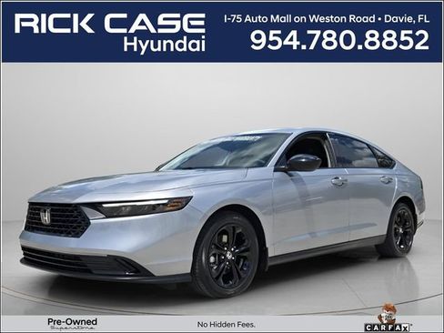 Used 2025 Honda Accord SE image 1