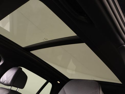 Used 2024 BMW X5 xDrive40i w/ M Sport Package image 16