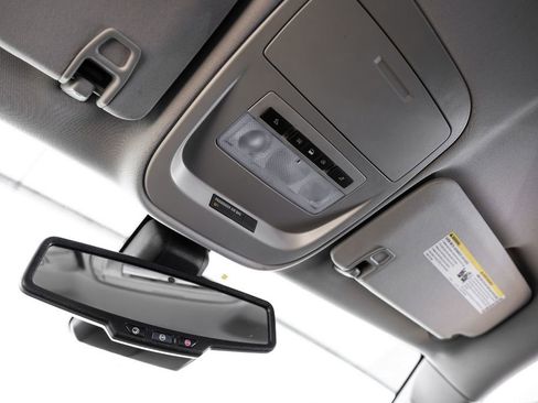 Used 2021 Chevrolet Colorado LT w/ Fleet Safety Package image 24