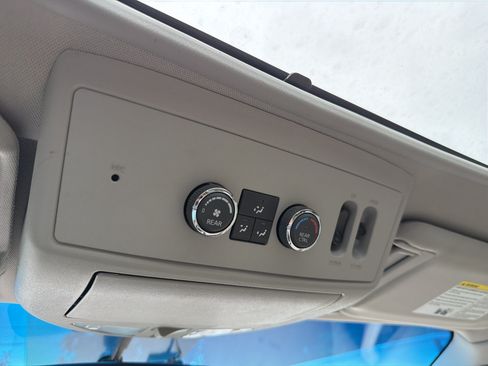 Used 2009 Nissan Armada LE w/ Technology Pkg AWD/4WD image 21