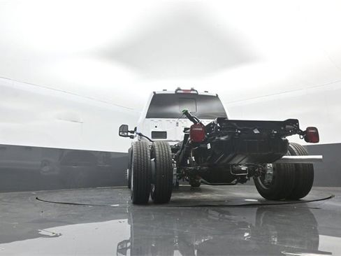 New 2026 Ford F450 XL w/ XL Chrome Package image 34