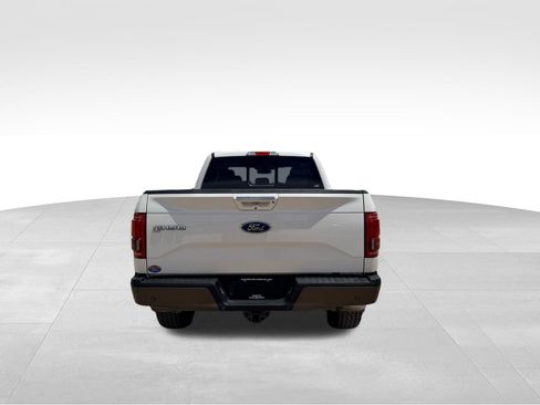Used 2015 Ford F150 Lariat w/ Equipment Group 502A Luxury AWD/4WD image 29