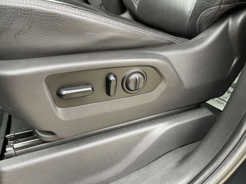 Used 2021 GMC Sierra 2500 Denali w/ Denali Ultimate Package image 12