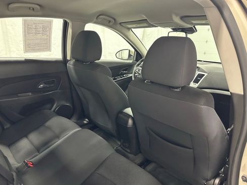 Used 2015 Chevrolet Cruze LT FWD image 50