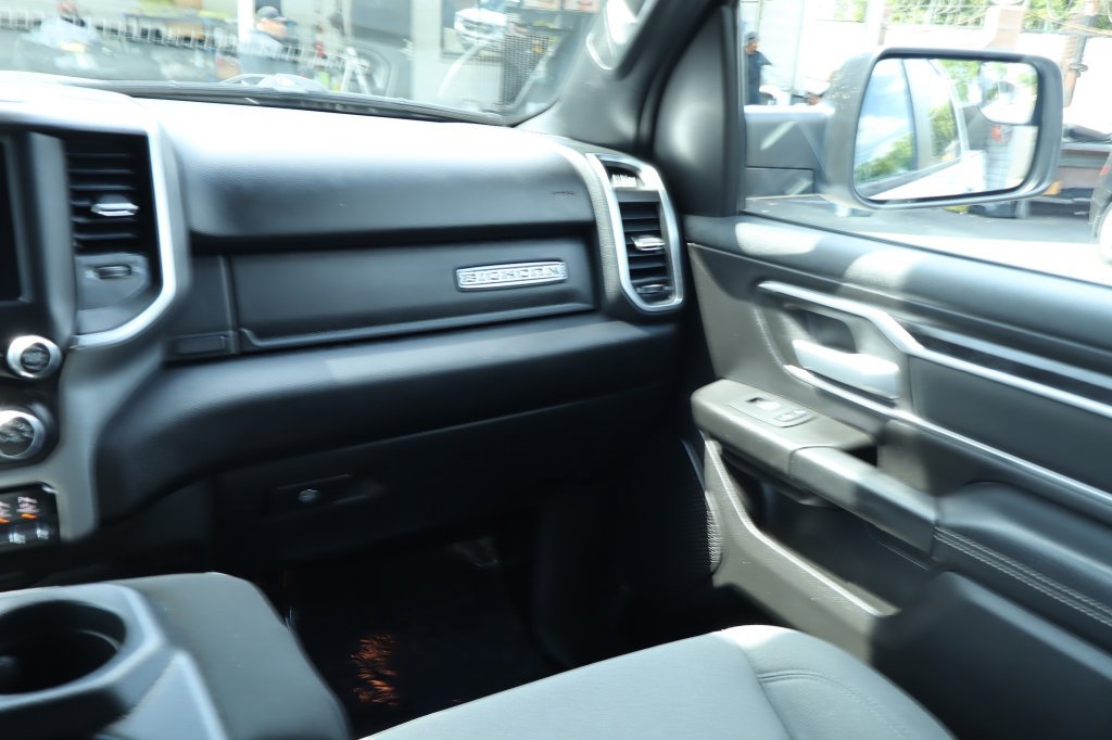 Used 2024 RAM 1500 Big Horn AWD/4WD image 31