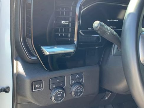 Used 2025 Chevrolet Silverado 2500 LT AWD/4WD image 18