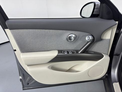 Used 2024 Genesis GV60 RWD w/ Cargo Package image 49