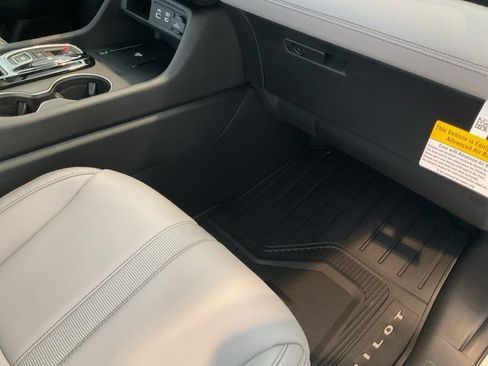 New 2025 Honda Pilot EX-L image 25