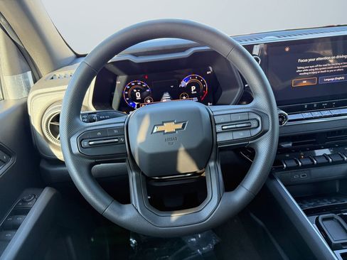 New 2026 Chevrolet Colorado W/T image 12