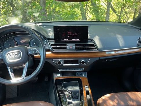 Used 2022 Audi Q5 2.0T Premium w/ Convenience Package AWD/4WD image 13