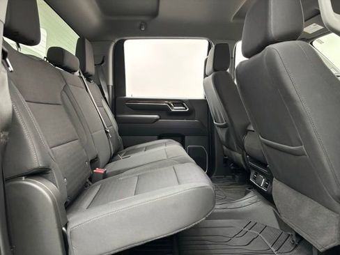 Used 2024 Chevrolet Silverado 2500 LT w/ Convenience Package image 75