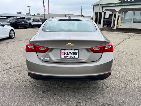 Used 2024 Chevrolet Malibu LT FWD image 9