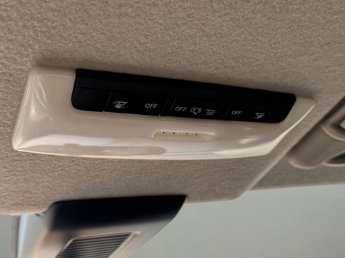Used 2023 Nissan Kicks SV FWD image 20
