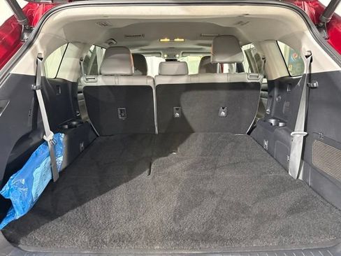 Used 2021 Toyota Highlander XLE FWD image 11
