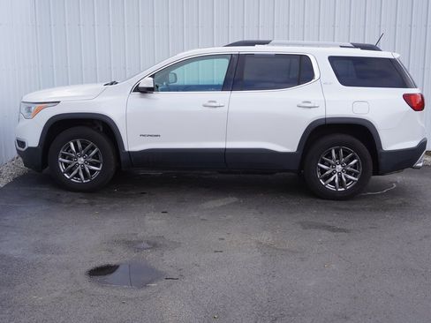 Used 2017 GMC Acadia SLT image 3