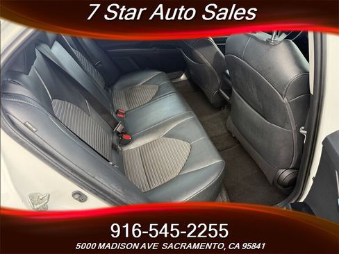 Used 2018 Toyota Camry SE image 17