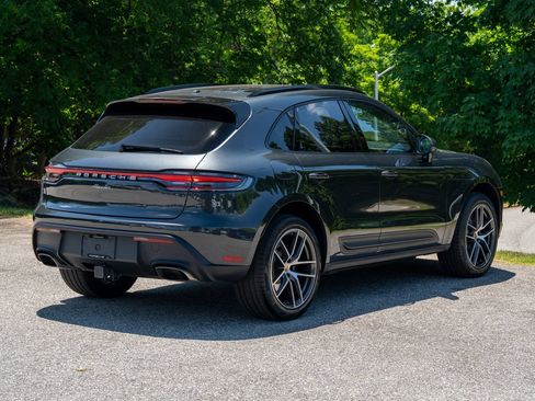 Certified 2025 Porsche Macan AWD/4WD image 7