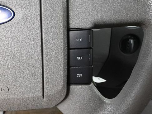 Used 2005 Ford F150 XLT AWD/4WD image 25