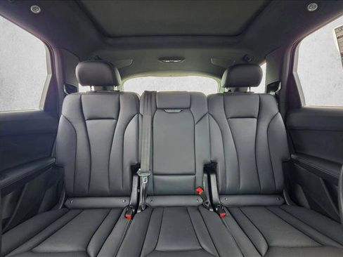 New 2026 Audi Q7 Premium Plus image 16